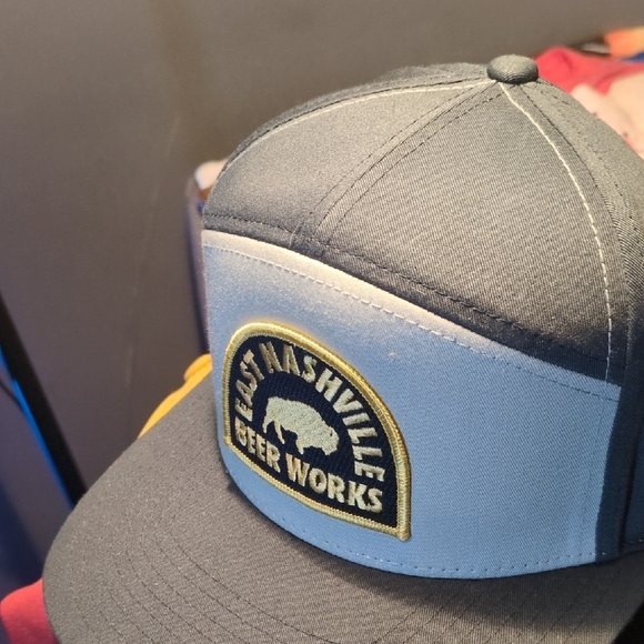 Gray Cap - Picture 4 of 5